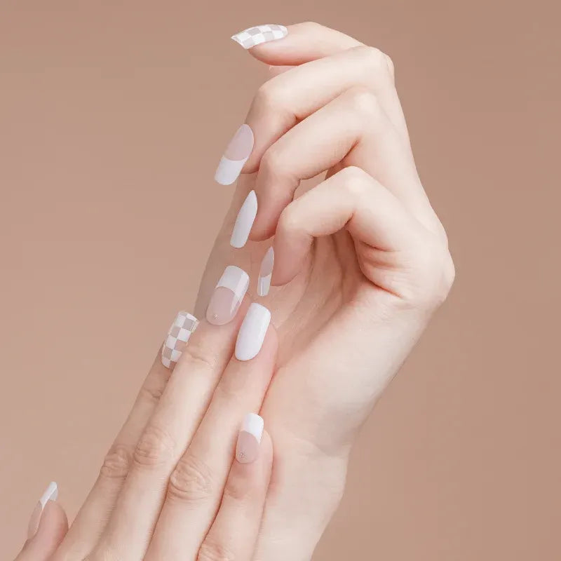 FRENCH CHECKERED | UÑAS DE GEL