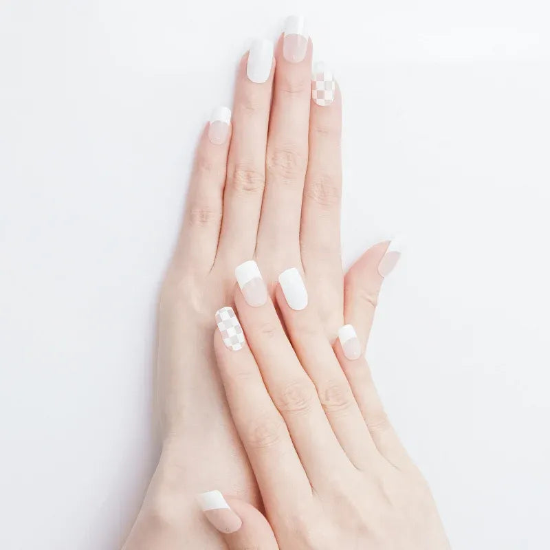 FRENCH CHECKERED | UÑAS DE GEL