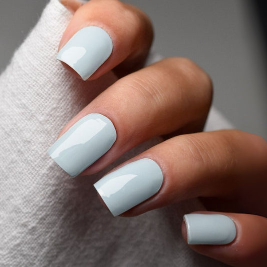 LIGHT BLUE | UÑAS DE GEL