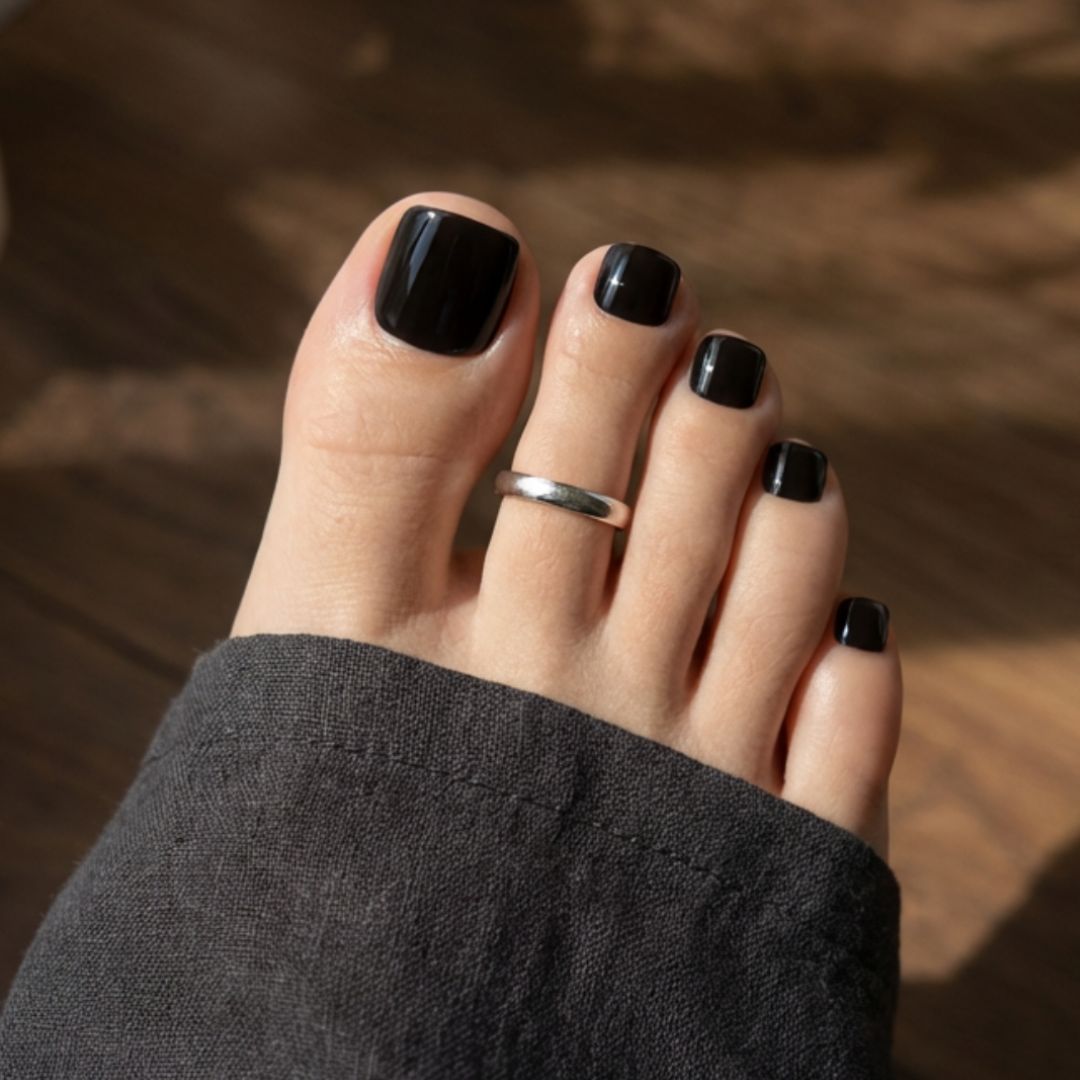 BLACK PEDICURE