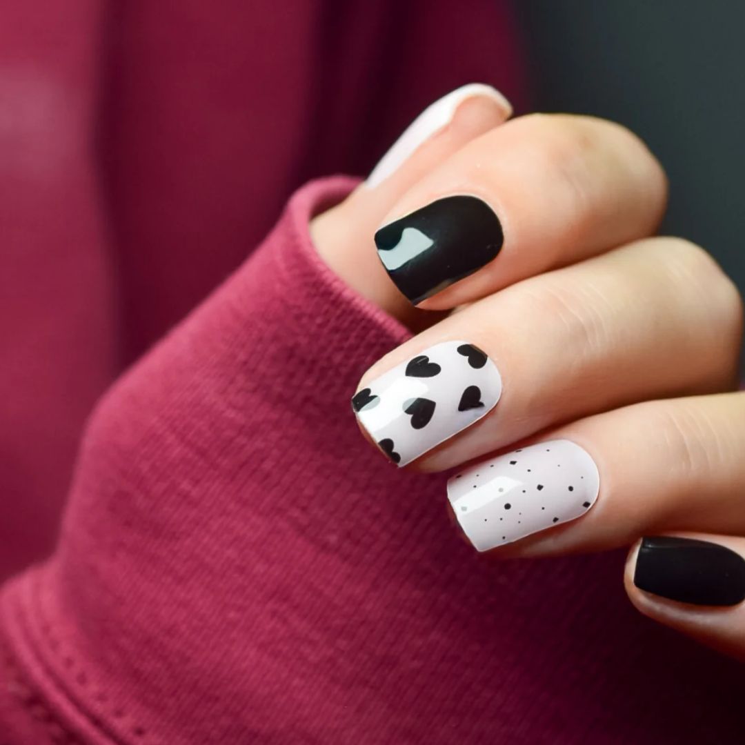 DARK COQUETTE | UÑAS DE GEL