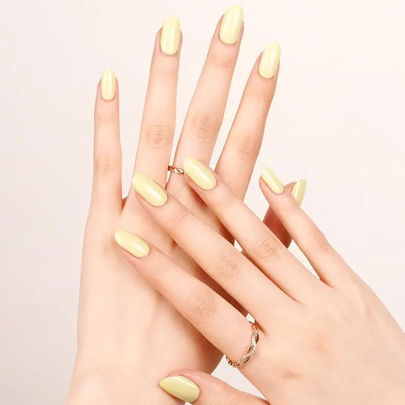 LIGHT YELLOW | UÑAS DE GEL
