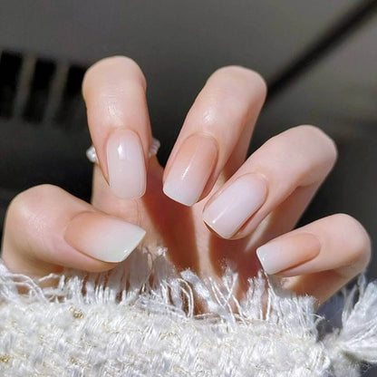 LIGHT BEIGE | UÑAS DE GEL